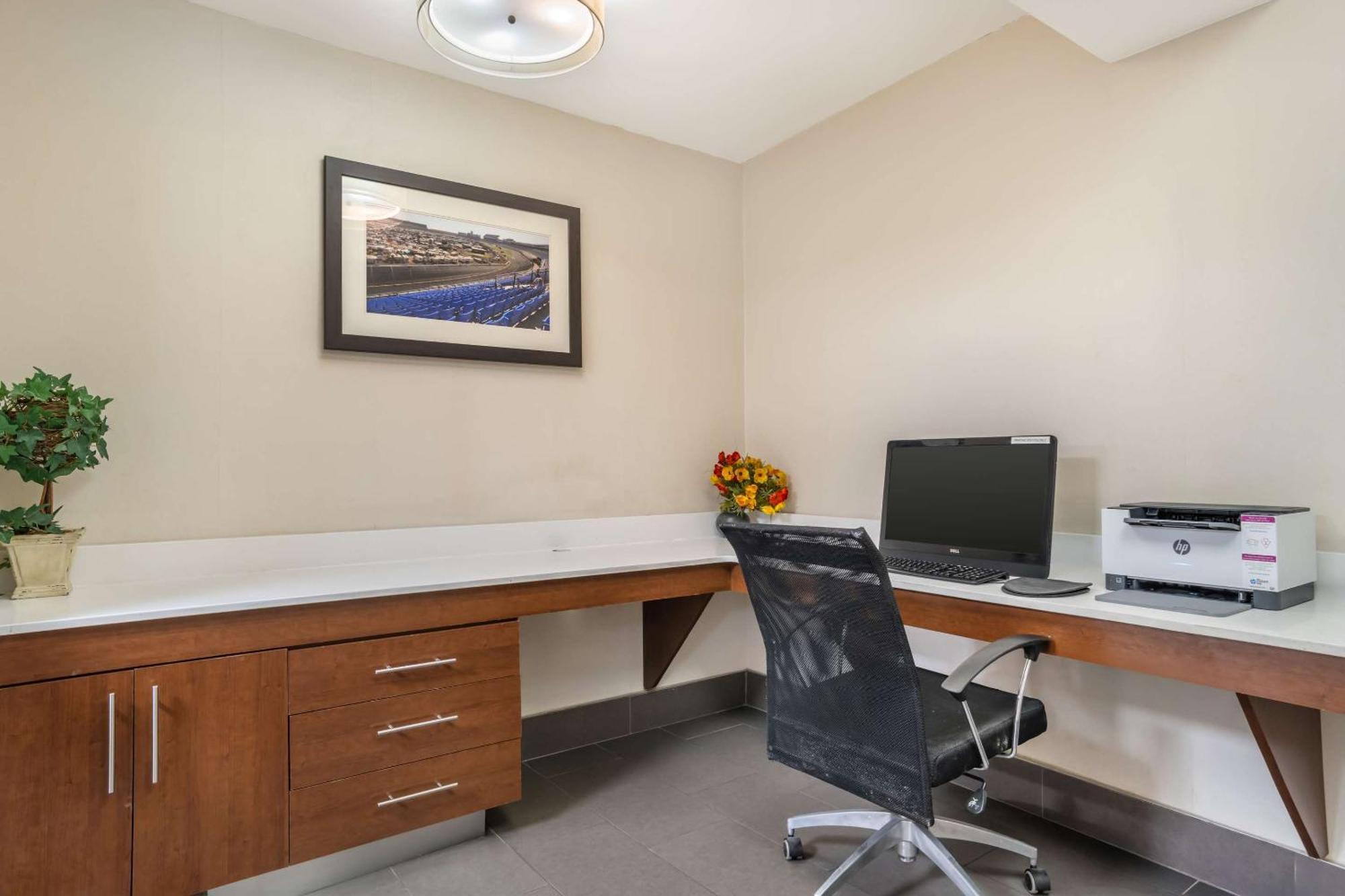 Comfort Inn Charlotte Airport Uptown Εξωτερικό φωτογραφία