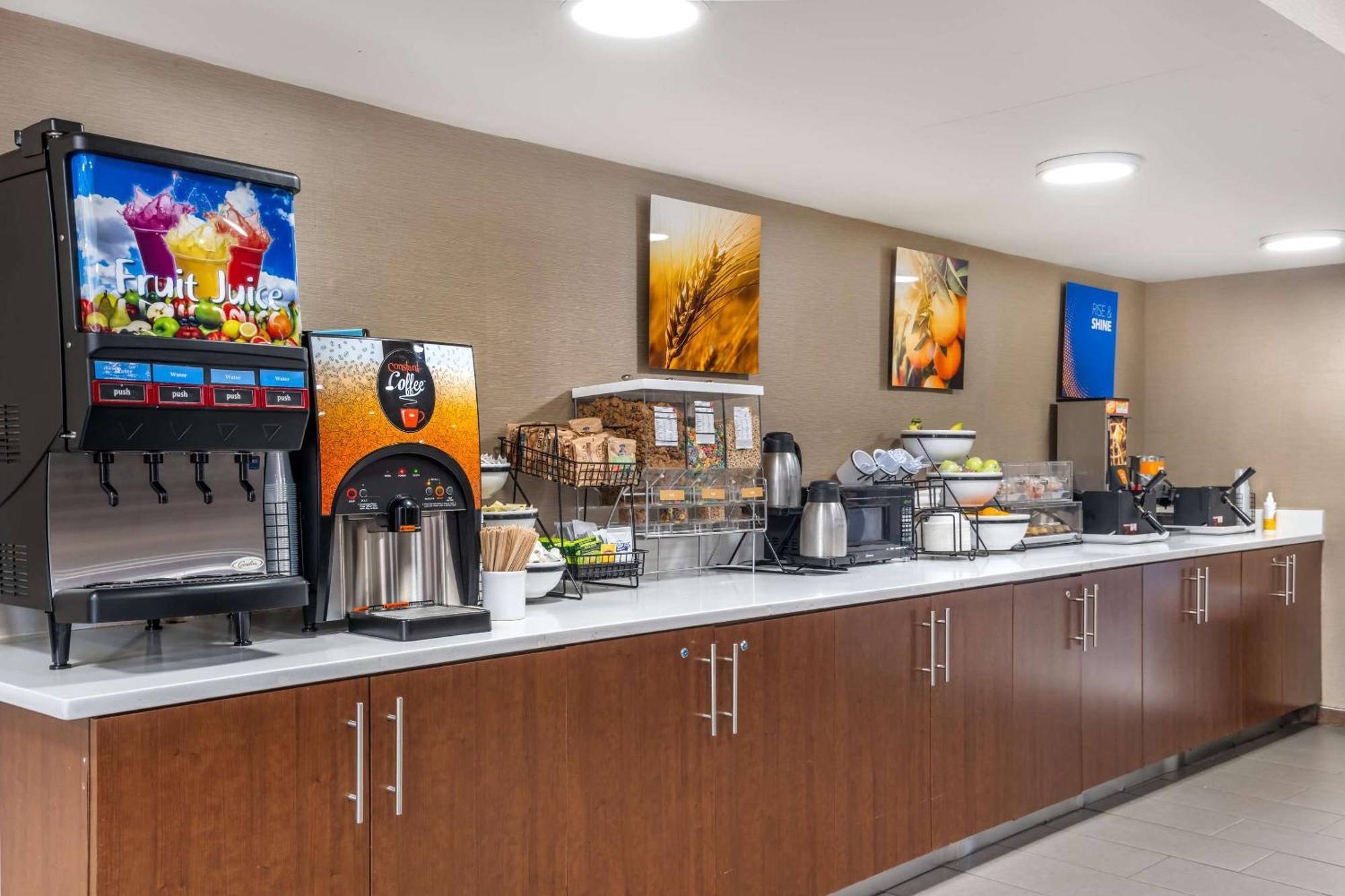 Comfort Inn Charlotte Airport Uptown Εξωτερικό φωτογραφία